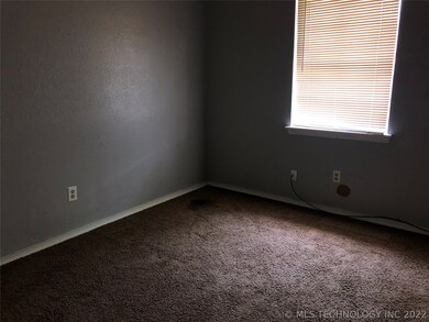 1212 S A St, Skiatook, OK 74070 - photo 6