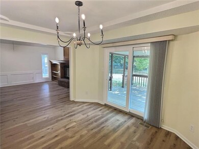 1121 NE Ridgeview Dr, Lees Summit, MO 64086 - photo 4