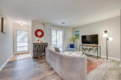 1031 Churchill Downs Ct unit E, Charlotte, NC 28211 - photo 2