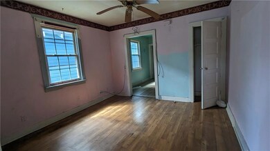 2326 Lapeyrouse St, New Orleans, LA 70119 - photo 3