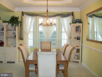 42457 Unicorn Dr, Chantilly, VA 20152 - photo 3