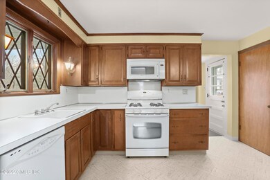 006 K2 - 10 Pleasant St Cos Cob CT