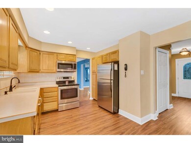 1 Bently Dr, Sewell, NJ 08080 - photo 5
