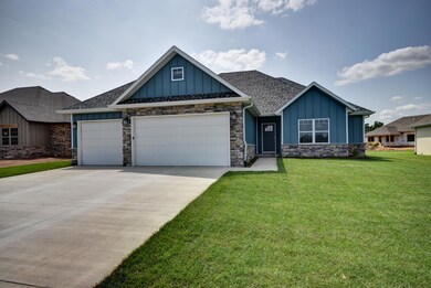 1091 S Cumberland Ave, Republic, MO 65738 - photo 2