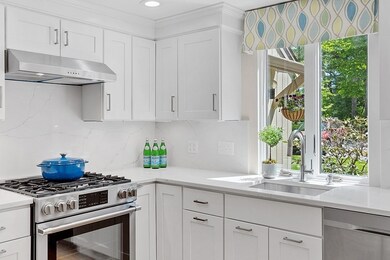 154 Chestnut Cir, Lincoln, MA 01773 - photo 4