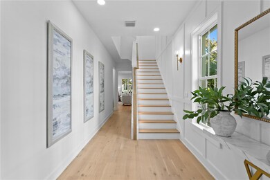 450 Gilman Place N, Saint Petersburg, FL 33716 - photo 3