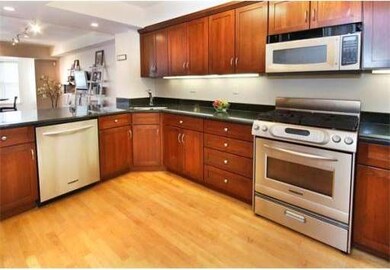 910 Beacon St unit 3, Boston, MA 02215 - photo 5