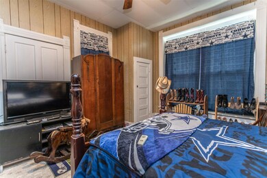 301 S Clements St, Gainesville, TX 76240 - photo 6