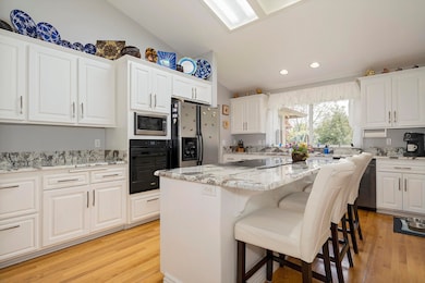 1140 Mayfair Place, Central Point, OR 97502 - photo 4