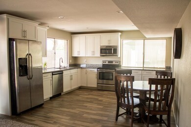 Open Kitchen
