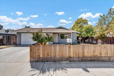 1640 4th St, Clovis, CA 93611 - photo 2
