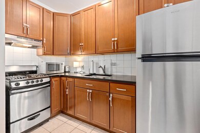 719 Adams St unit 2R, Hoboken, NJ 07030 - photo 4