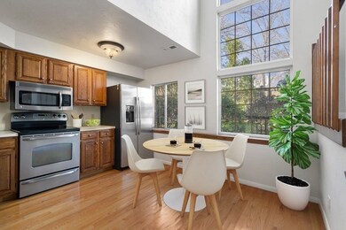 117 Tall Oaks Dr unit B, South Weymouth, MA 02190 - photo 4