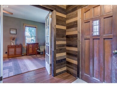 912 E 6th St, Newberg, OR 97132 - photo 5