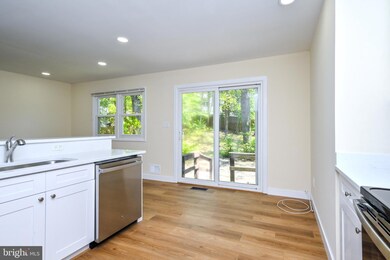 2331 Highland Ave, Falls Church, VA 22046 - photo 7