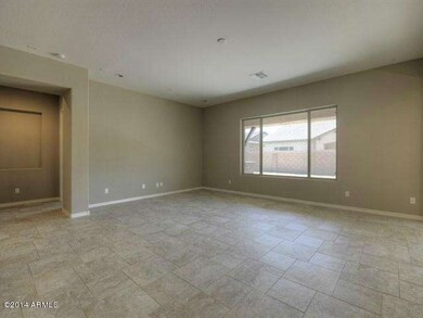 004_Living Room