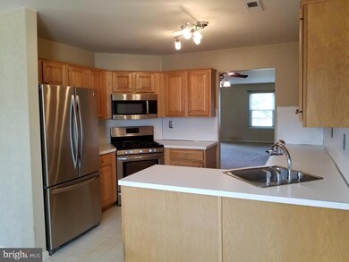 26 Red Tail Ct unit 26, Royersford, PA 19468 - photo 2