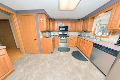 921 Columbus Ave, Batesville, IN 47006 - photo 6