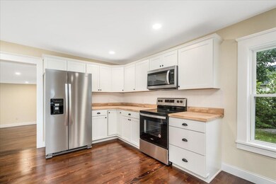 20 Preston St, Hillsborough, NH 03244 - photo 6