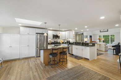 42-web-or-mls-DS208338