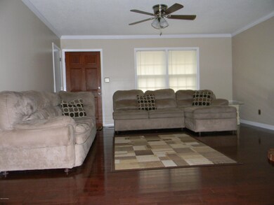 2878 sh liviing room