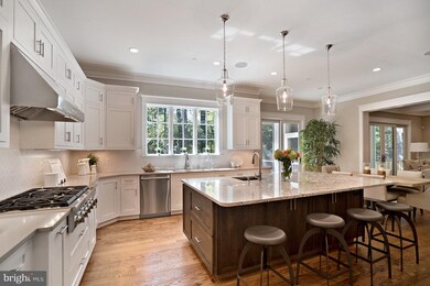 8916 Charred Oak Dr, Bethesda, MD 20817 - photo 3