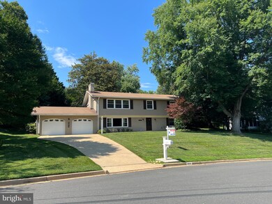 5844 Upton St, McLean, VA 22101 - photo 2