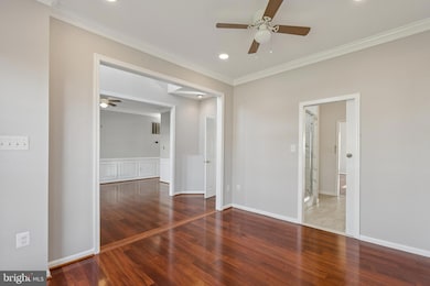 9193 Matthew Dr, Manassas Park, VA 20111 - photo 6