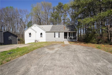 5444 Glen Haven Dr, Atlanta, GA 30349 - photo 2