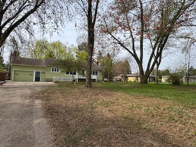 535 W Chicago St, Coldwater, MI 49036 - photo 2