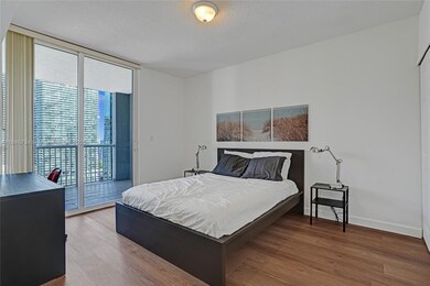 170 SE 14th St unit 2806, Miami, FL 33131 - photo 5