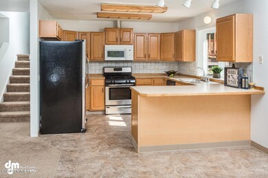 Kitchen_DMD_1725-SMALL