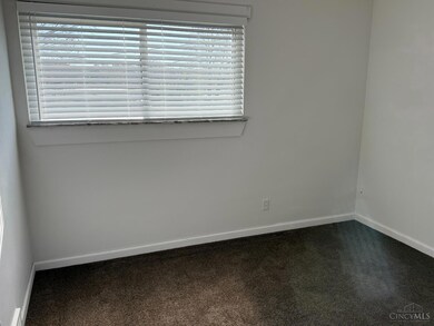 684 Jannie Ln, Loveland, OH 45140 - photo 4