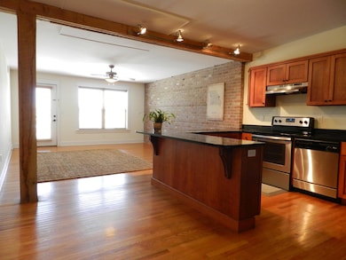 505 Fay St unit 202, Columbia, MO 65201 - photo 3