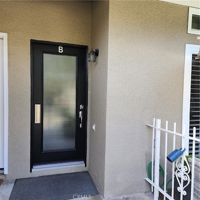 817 Via Alhambra unit B, Laguna Woods, CA 92637 - photo 2