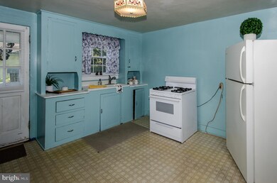 180 N 18th St, Purcellville, VA 20132 - photo 6