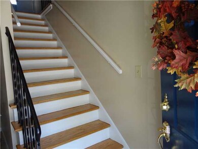 834 S Cassingham Rd, Columbus, OH 43209 - photo 3