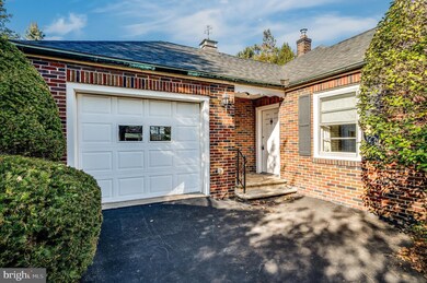 215 Taft Ave, Laureldale, PA 19605 - photo 4