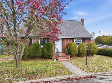 9 Park St, West Hazleton, PA 18202 - photo 4