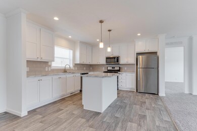 MCM_657_Gallery_Drive_Eaton_Rapids-12