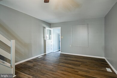 63 N Keystone Ave, Upper Darby, PA 19082 - photo 7