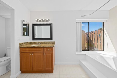 639 Executive Center Dr unit 105, West Palm Beach, FL 33401 - photo 7