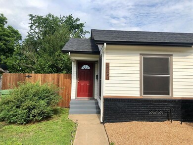 225 Harmon Rd, Hurst, TX 76053 - photo 3