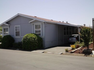 Nice roomy carport
