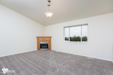 7617 Melody Commons Court-large-005-13-L