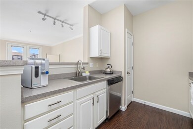 The 903 Residences At Providence Place unit 373, Providence, RI 02903 - photo 7