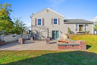 unlisted-address, Bartlett, IL 60103 - photo 6