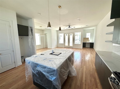 9426 Campbell Rd unit B, Houston, TX 77080 - photo 5