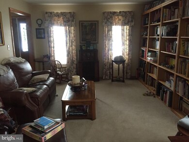 307 Wellslee Dr, Chambersburg, PA 17201 - photo 6