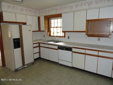 10854 Windy Gale Dr W, Jacksonville, FL 32218 - photo 5